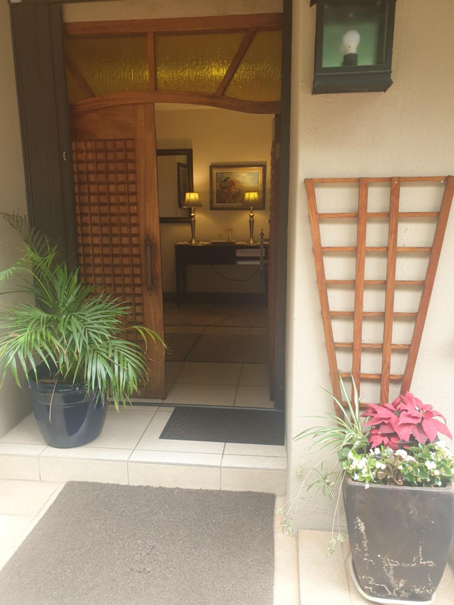125 On Van Buuren Road Guest House جوهانسبورغ المظهر الخارجي الصورة
