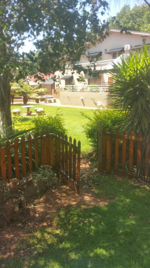 125 On Van Buuren Road Guest House جوهانسبورغ المظهر الخارجي الصورة